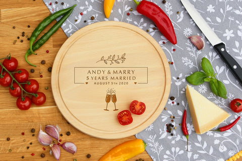 Personalised Engraved Cheese Round Chopping Board for Wedding Anniversary Gift - 5 YEARS MARRIED